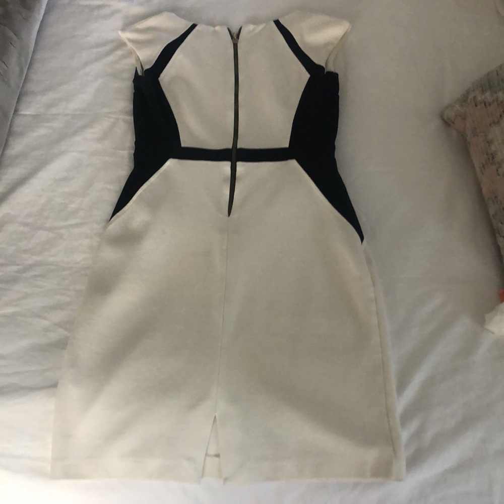 Color block dress - Picture 4 of 6